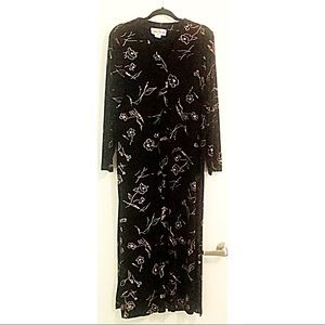90’s fashion button down body-con maxi dress.
